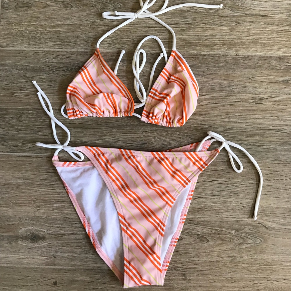 Burberry string bikini